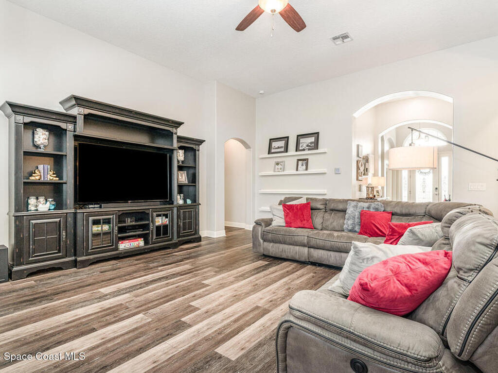 5331 Coverbrook Lane, Grant, FL 32949