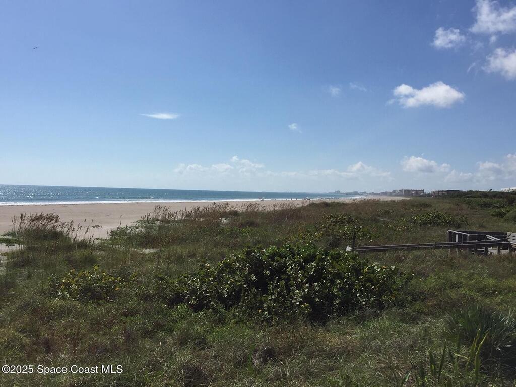 8931 Lake Drive, Cape Canaveral, FL 32920