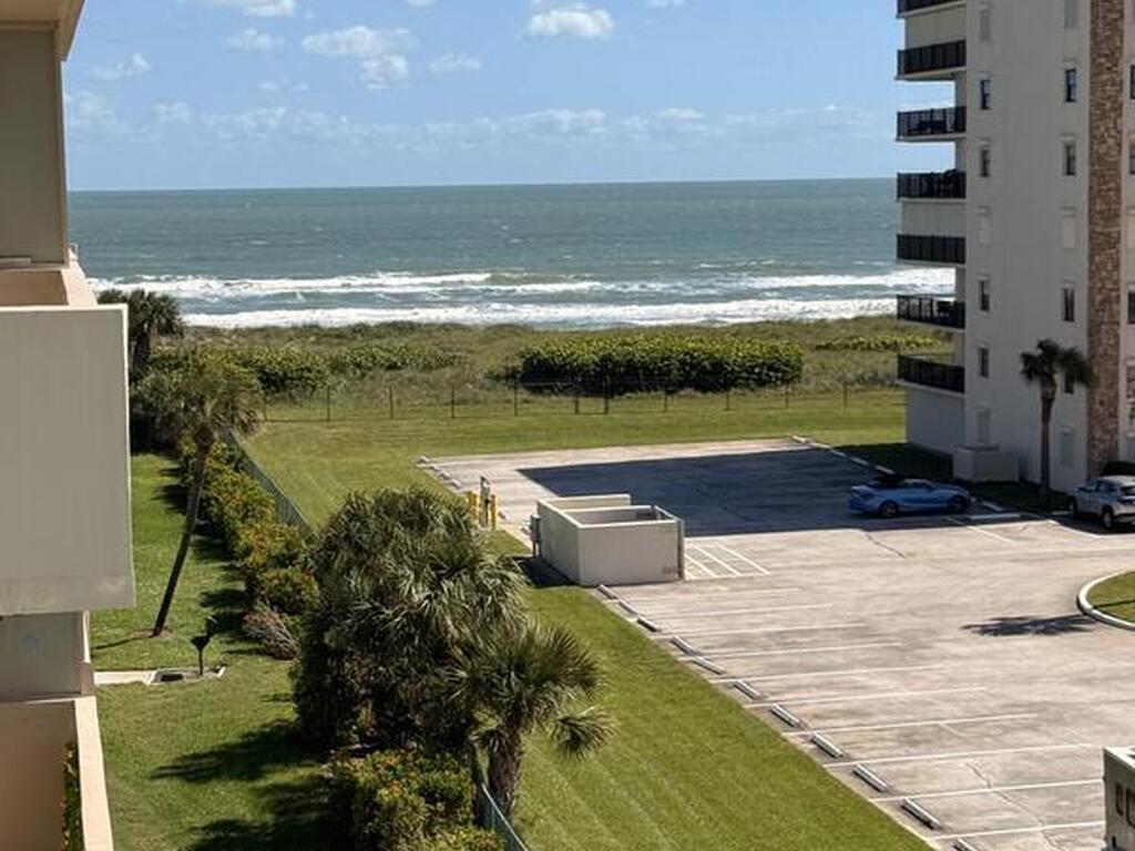 2020 N Atlantic Avenue, Cocoa Beach, FL 32931