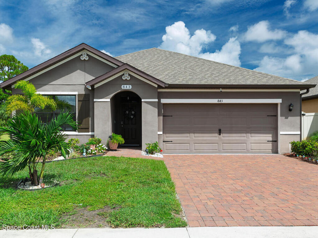 843 Remington Green Drive, Palm Bay, FL 32909