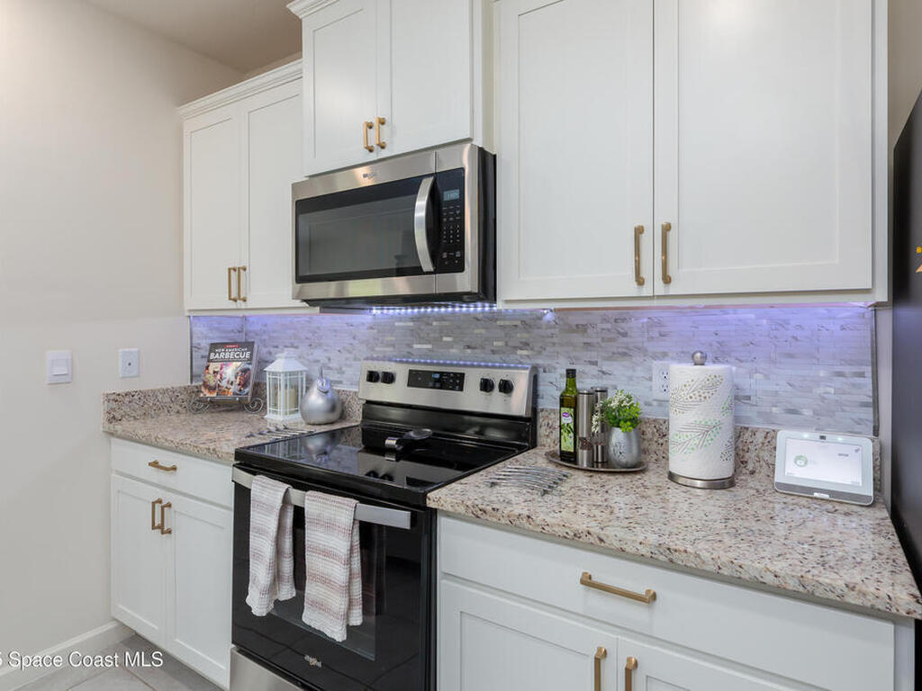 843 Remington Green Drive, Palm Bay, FL 32909