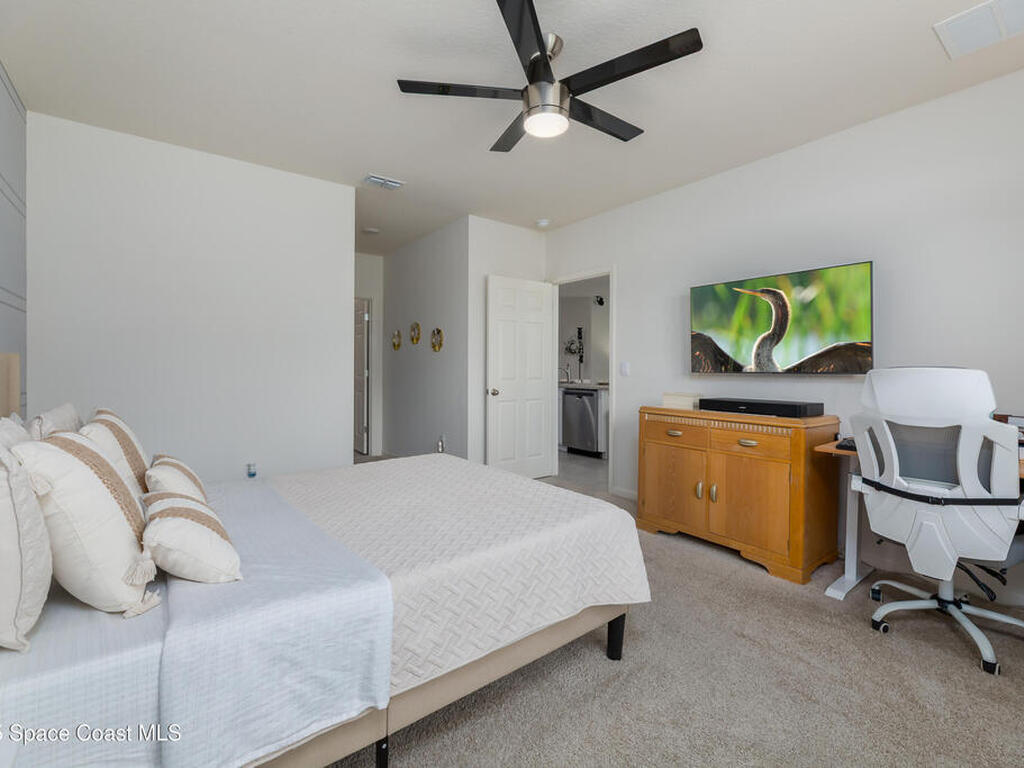 843 Remington Green Drive, Palm Bay, FL 32909