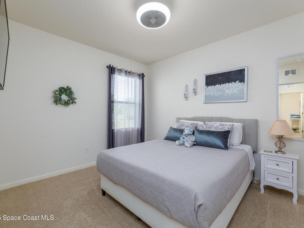 843 Remington Green Drive, Palm Bay, FL 32909