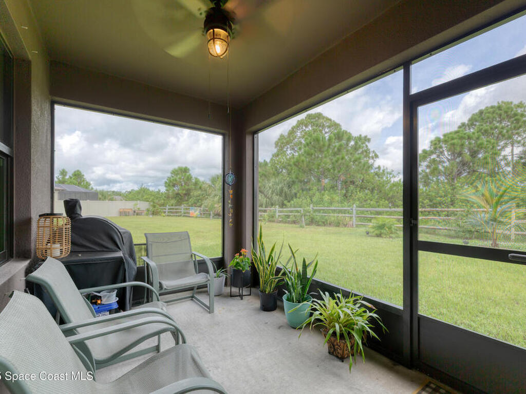 843 Remington Green Drive, Palm Bay, FL 32909