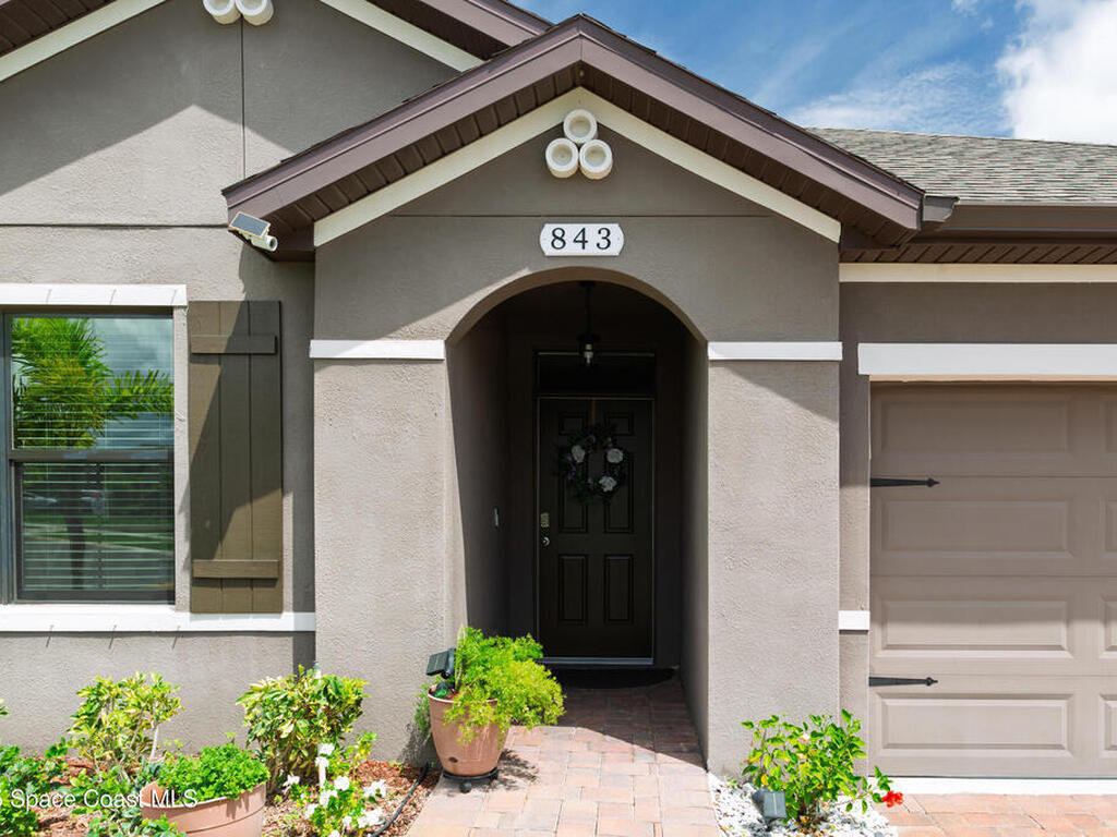 843 Remington Green Drive, Palm Bay, FL 32909