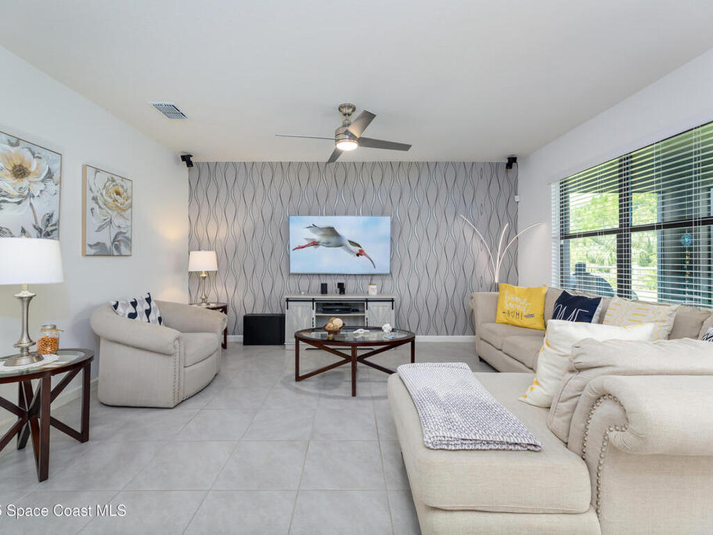 843 Remington Green Drive, Palm Bay, FL 32909