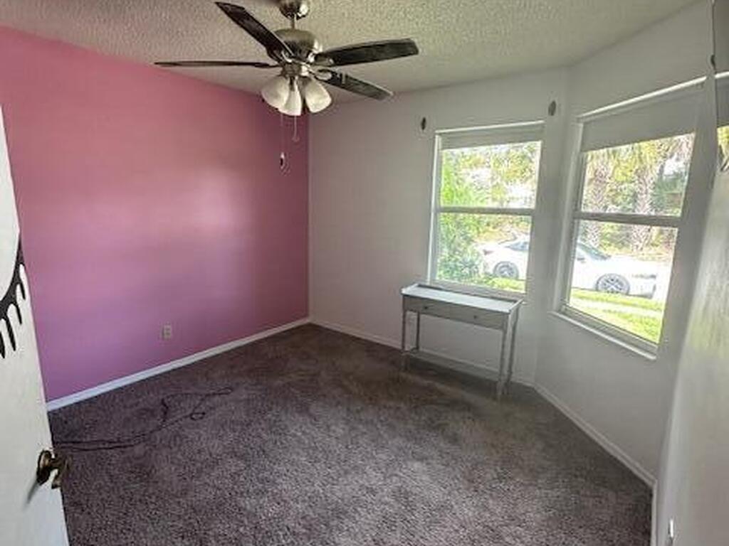 936 Meadow View Drive, Port Orange, FL 32127