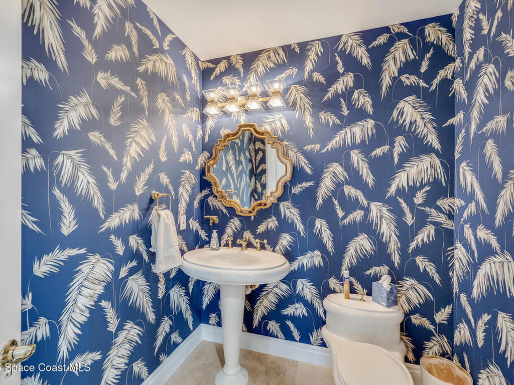 601 N Swim Club Drive, Indian River Shores, FL 32963