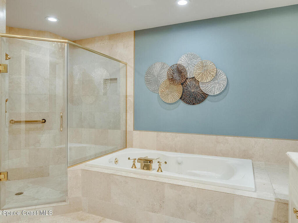 601 N Swim Club Drive, Indian River Shores, FL 32963