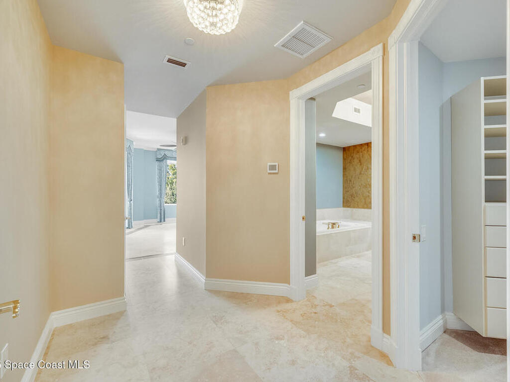 601 N Swim Club Drive, Indian River Shores, FL 32963