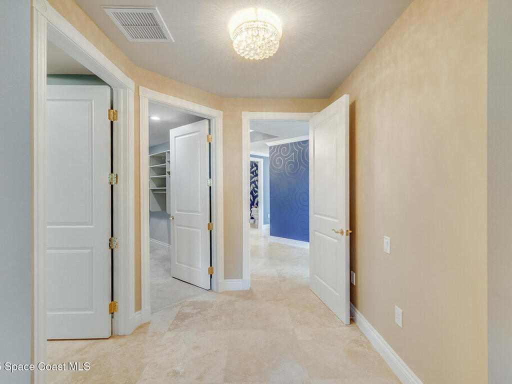 601 N Swim Club Drive, Indian River Shores, FL 32963