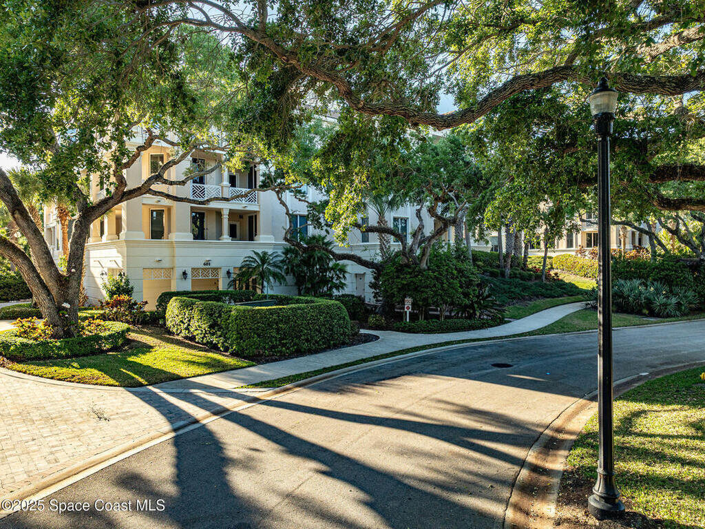 601 N Swim Club Drive, Indian River Shores, FL 32963