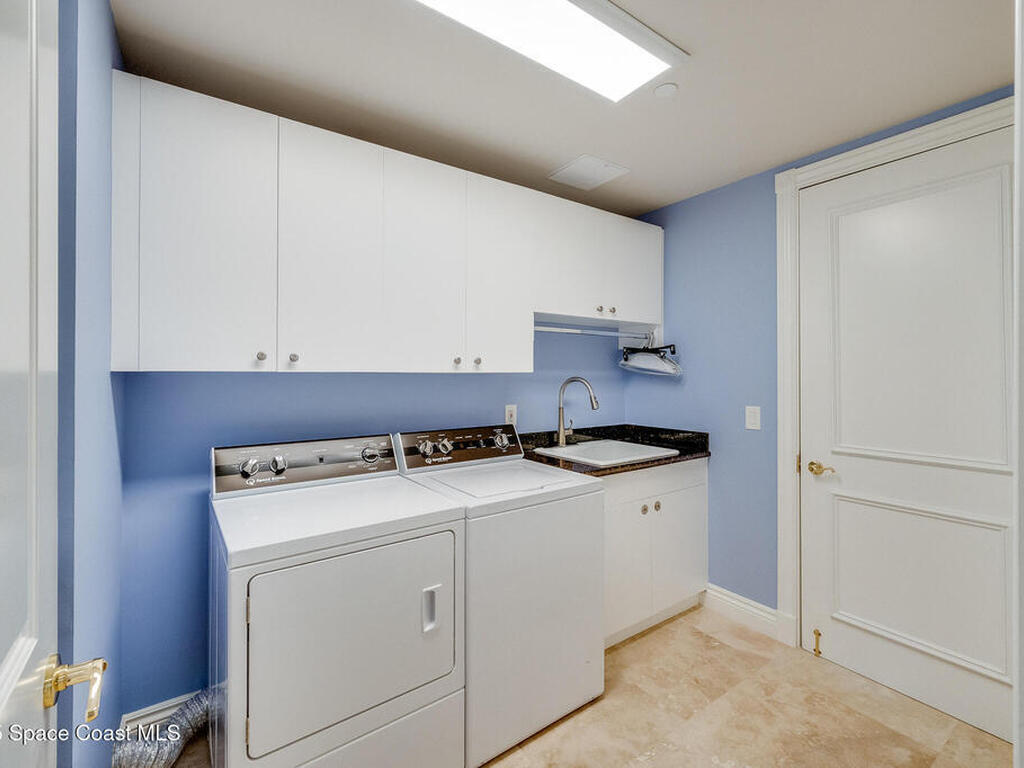 601 N Swim Club Drive, Indian River Shores, FL 32963