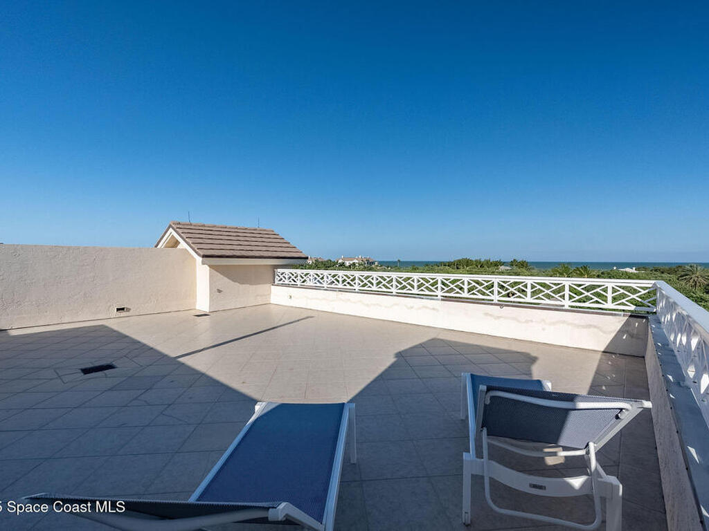 601 N Swim Club Drive, Indian River Shores, FL 32963