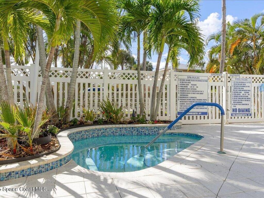 1 Eighth Avenue, Indialantic, FL 32903