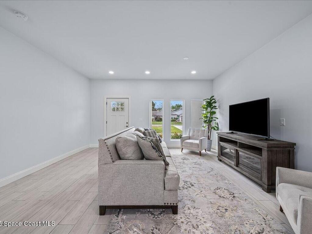 7160 Carlowe Avenue, Cocoa, FL 32927