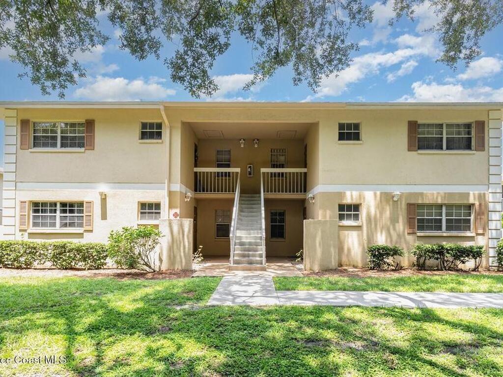 1690 Sunny Brook Lane, Palm Bay, FL 32905