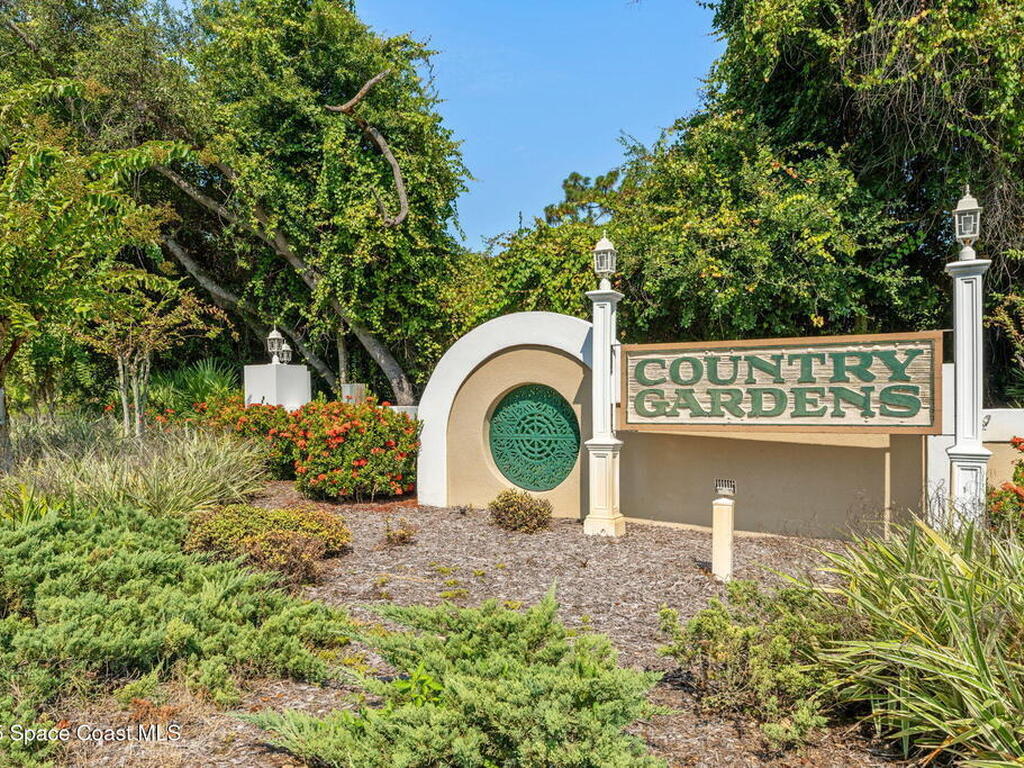 1690 Sunny Brook Lane, Palm Bay, FL 32905