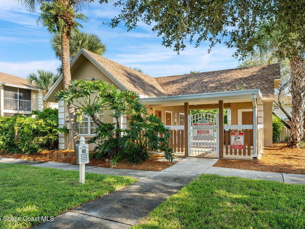 1690 Sunny Brook Lane, Palm Bay, FL 32905