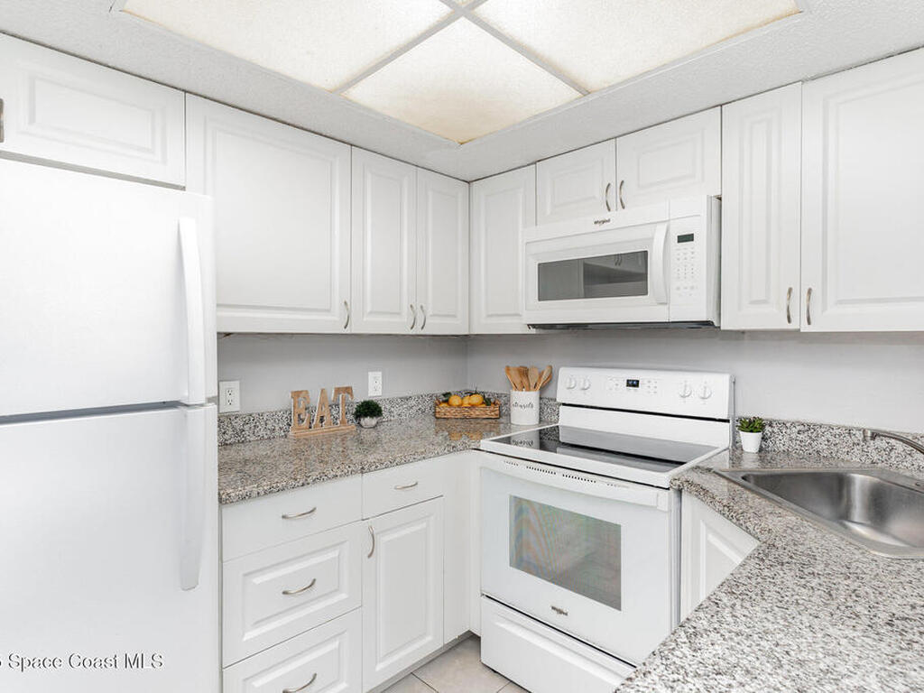 1690 Sunny Brook Lane, Palm Bay, FL 32905