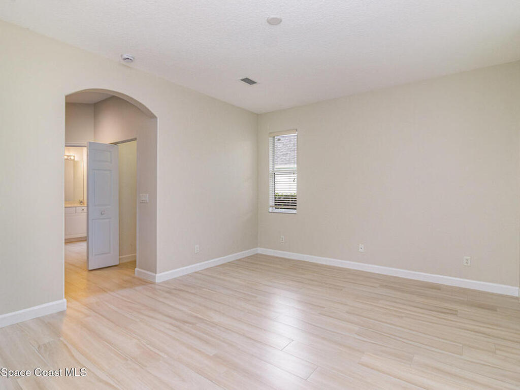 652 Hatteras Court, Vero Beach, FL 32968