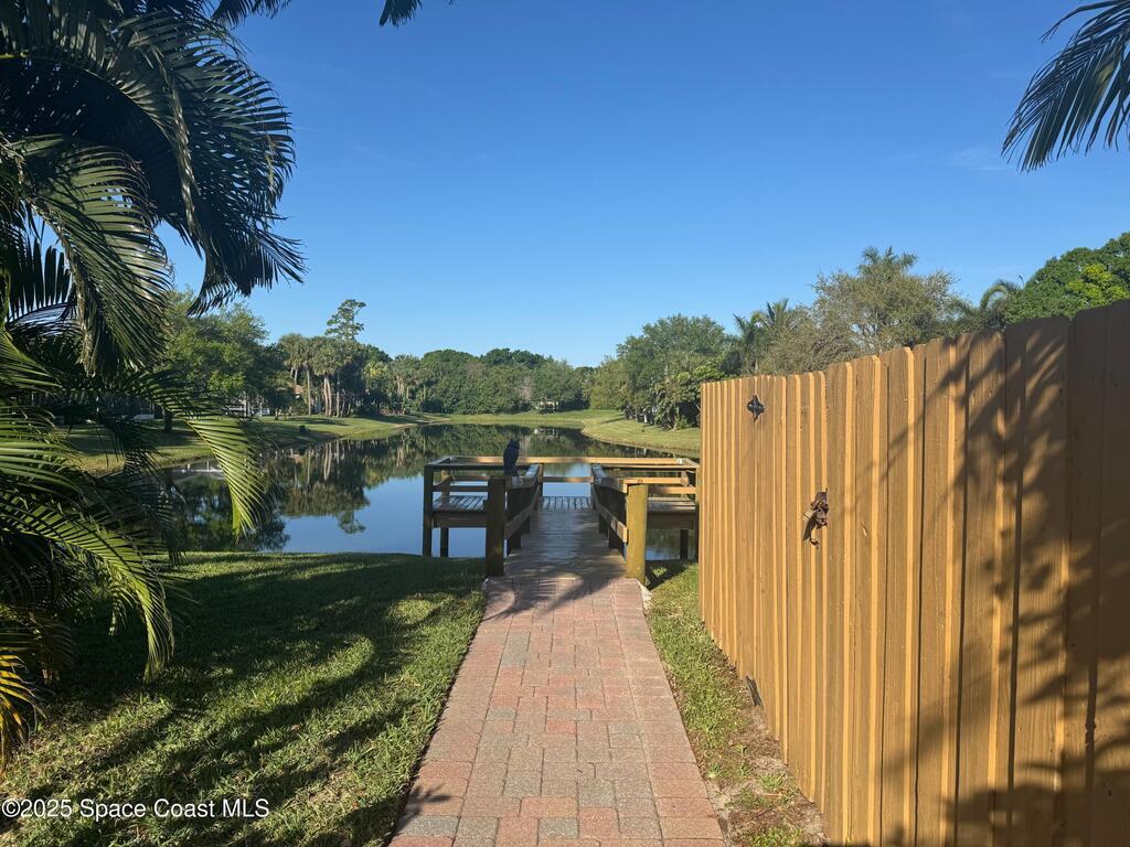 652 Hatteras Court, Vero Beach, FL 32968
