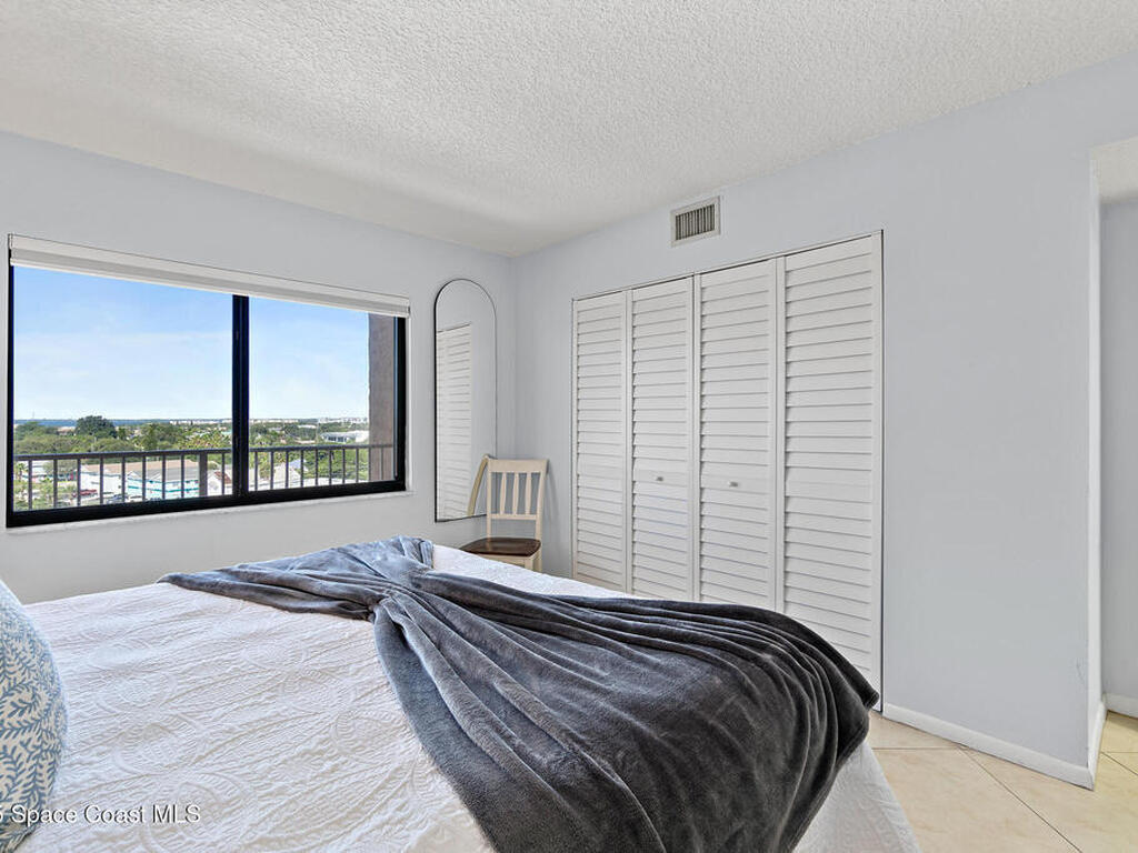 7520 Ridgewood Avenue, Cape Canaveral, FL 32920