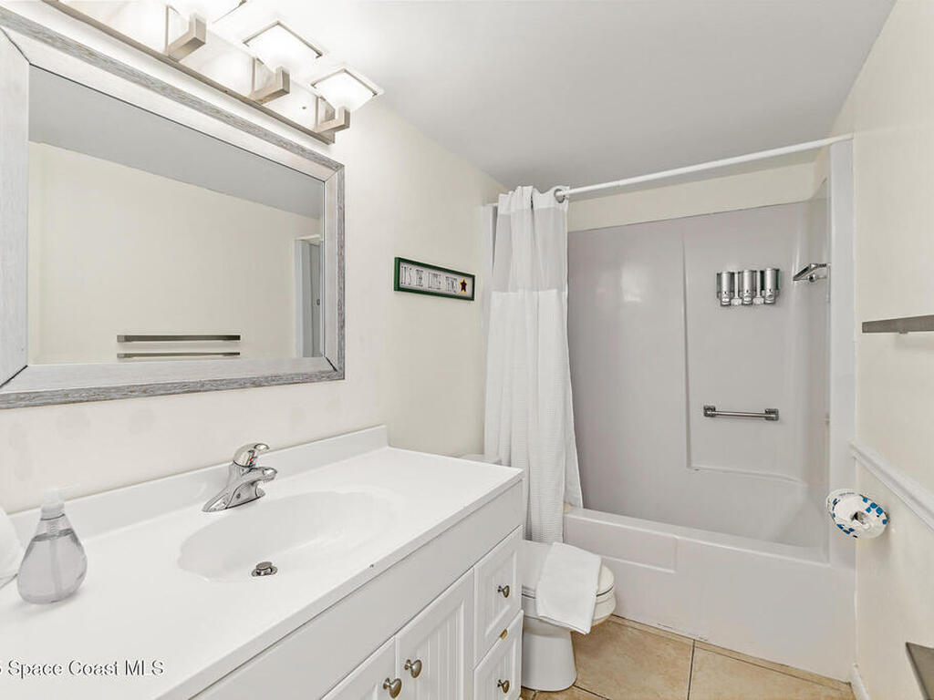 7520 Ridgewood Avenue, Cape Canaveral, FL 32920