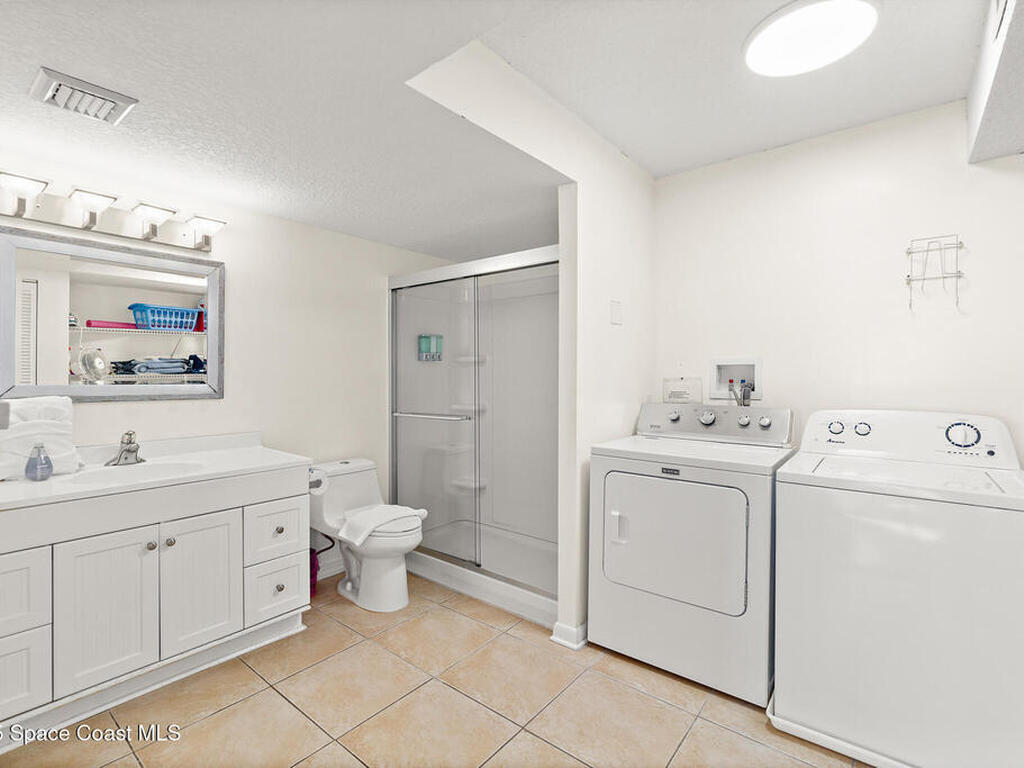 7520 Ridgewood Avenue, Cape Canaveral, FL 32920