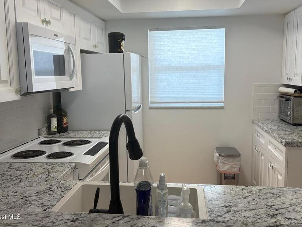 5 Sunflower Street, Cocoa Beach, FL 32931