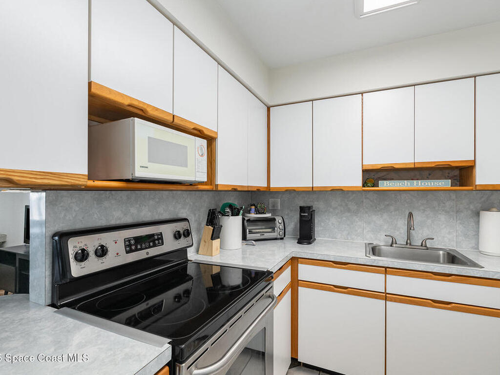 2625 S Atlantic Avenue, Cocoa Beach, FL 32931