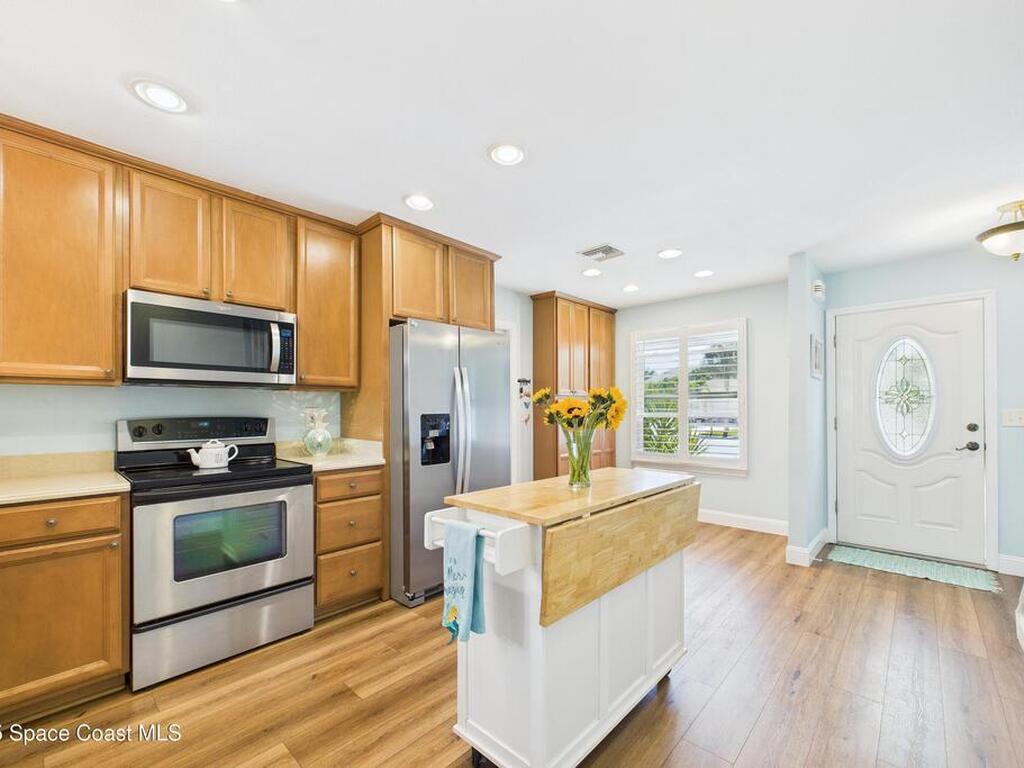 105 Anchor Drive, Indian Harbour Beach, FL 32937