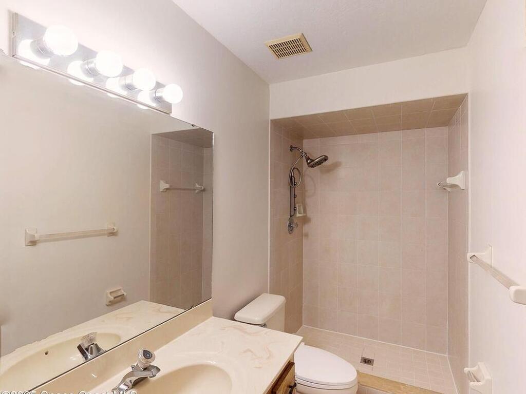 9017 Manchester Lane, West Melbourne, FL 32904