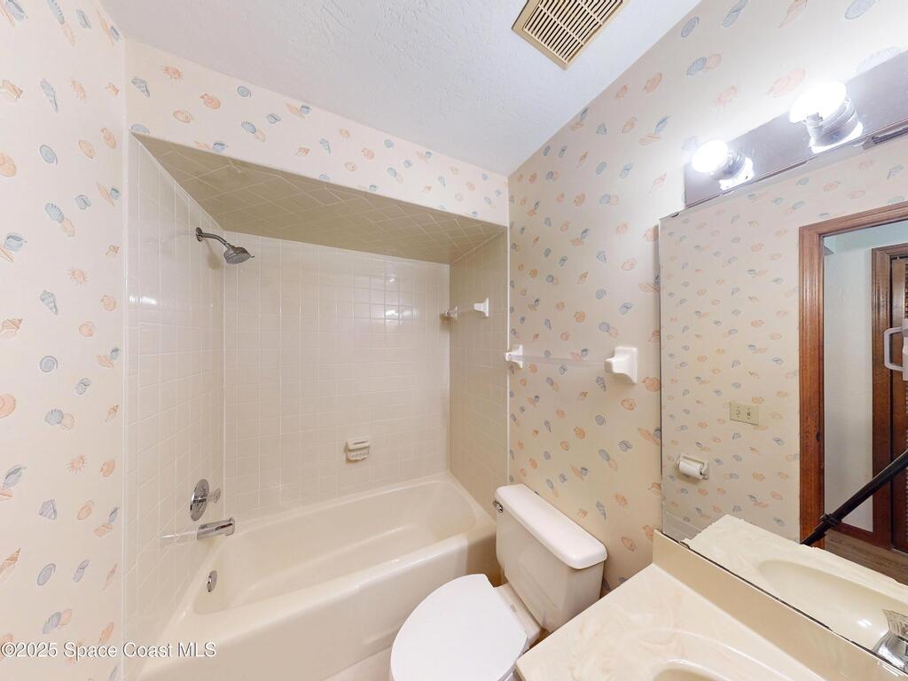 9017 Manchester Lane, West Melbourne, FL 32904