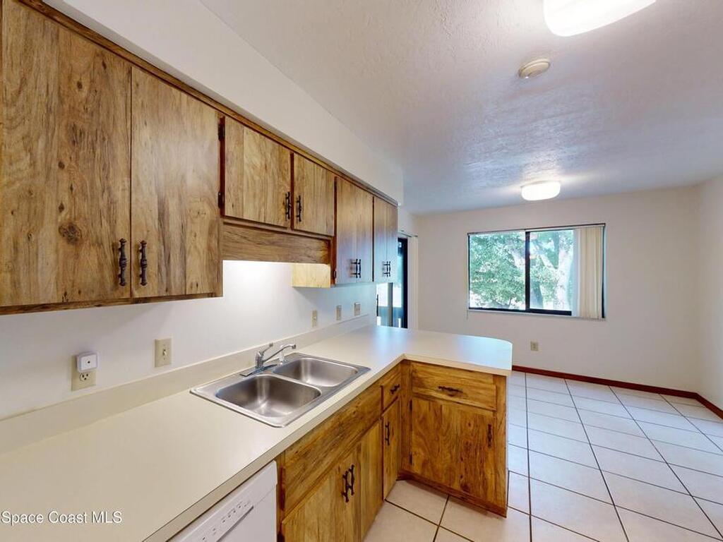 9017 Manchester Lane, West Melbourne, FL 32904