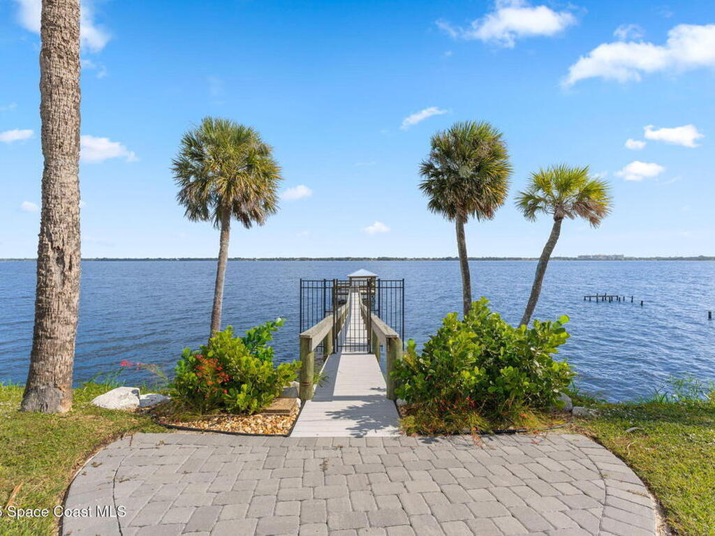 413 N Indian River Drive, Cocoa, FL 32922