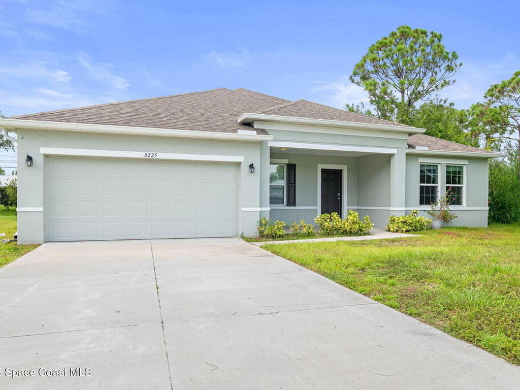 8225 95th Court, Vero Beach, FL 32967