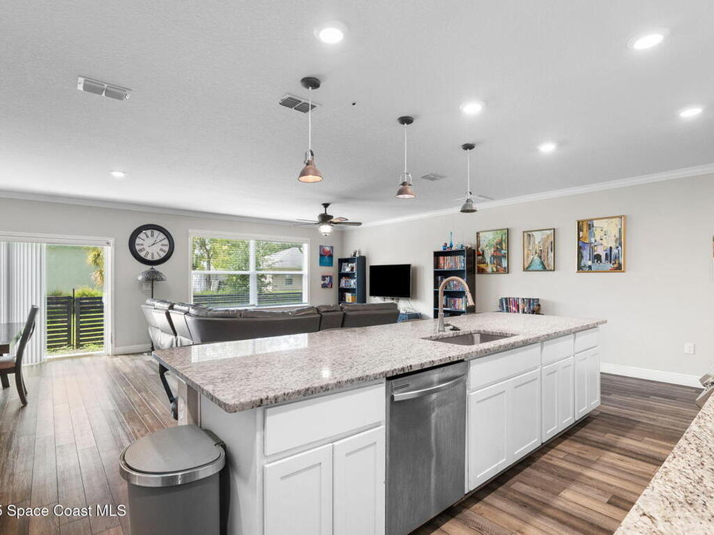 8225 95th Court, Vero Beach, FL 32967