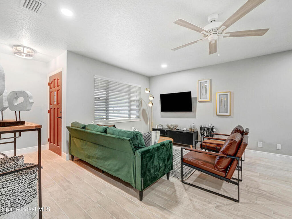 525/527 Wilson Avenue, Satellite Beach, FL 32937