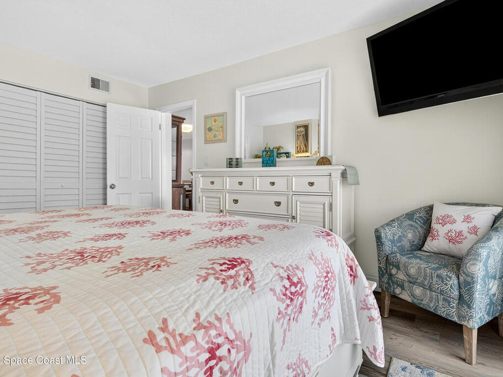 383 N Atlantic Ave, Cocoa Beach, FL 32931