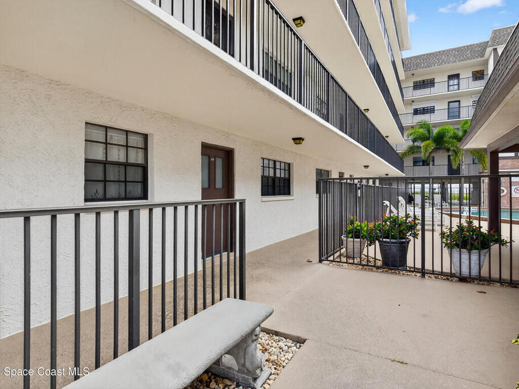 383 N Atlantic Ave, Cocoa Beach, FL 32931