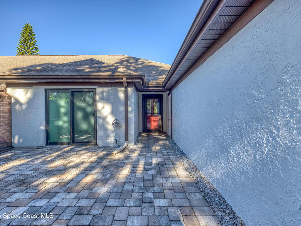 2114 Kings Cross Street, Titusville, FL 32796