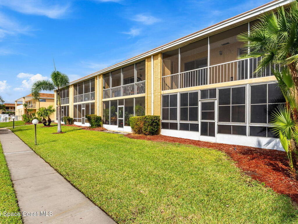 2135 N Courtenay Parkway, Merritt Island, FL 32953