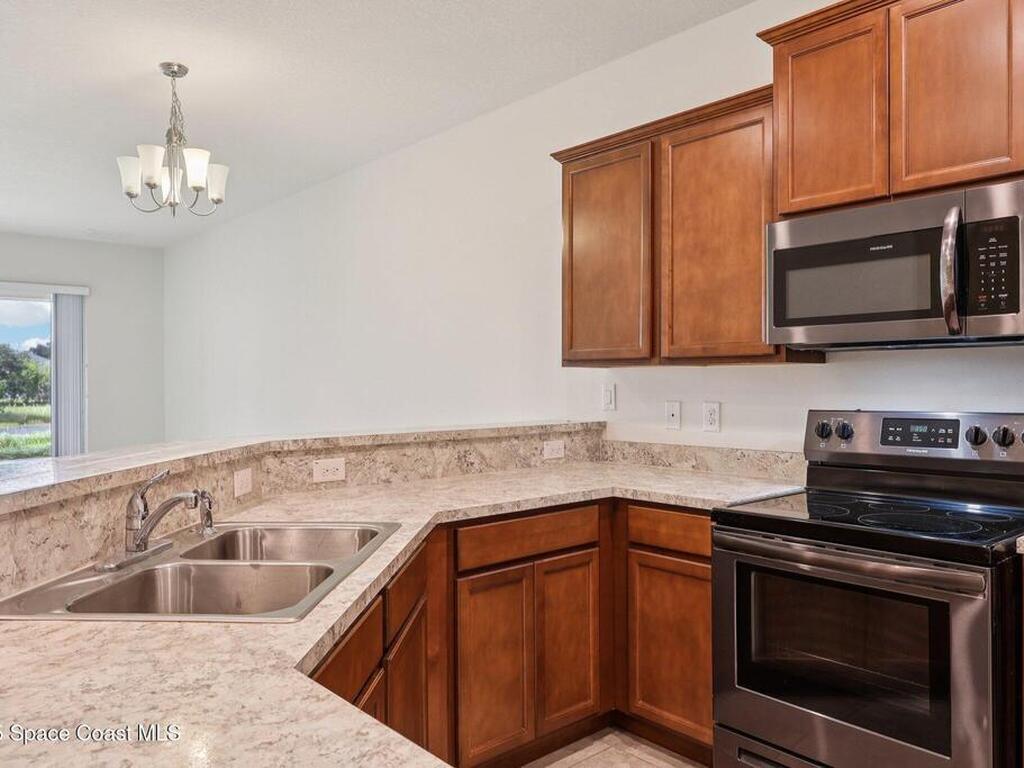 620 Remington Green Drive, Palm Bay, FL 32909