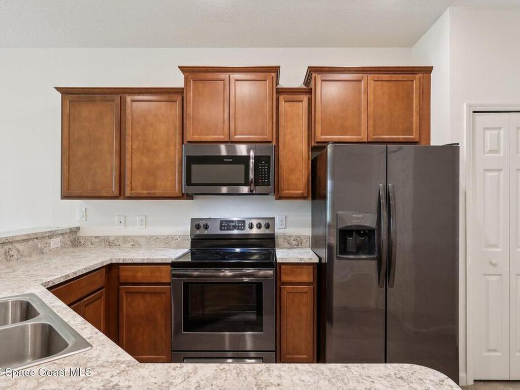 620 Remington Green Drive, Palm Bay, FL 32909