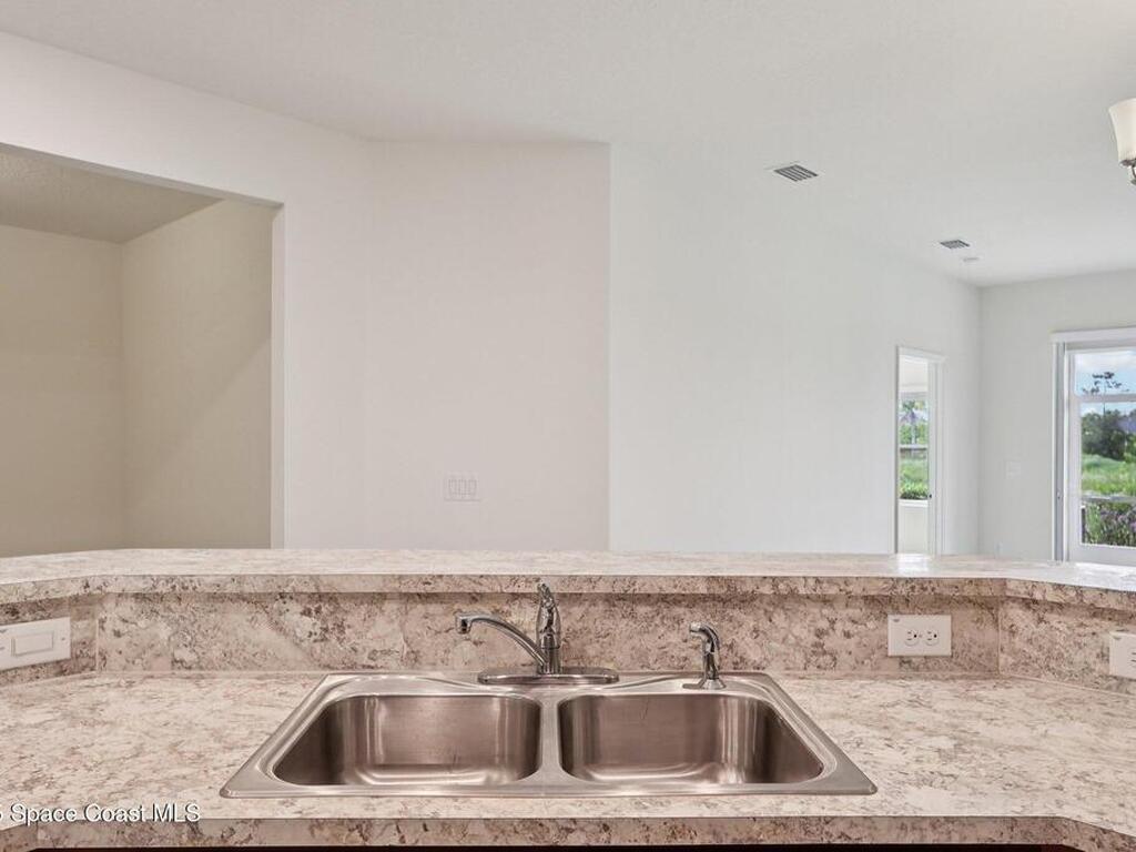 620 Remington Green Drive, Palm Bay, FL 32909