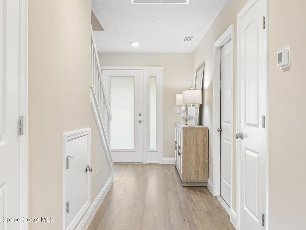 228 Hidden Woods Place, Melbourne, FL 32901