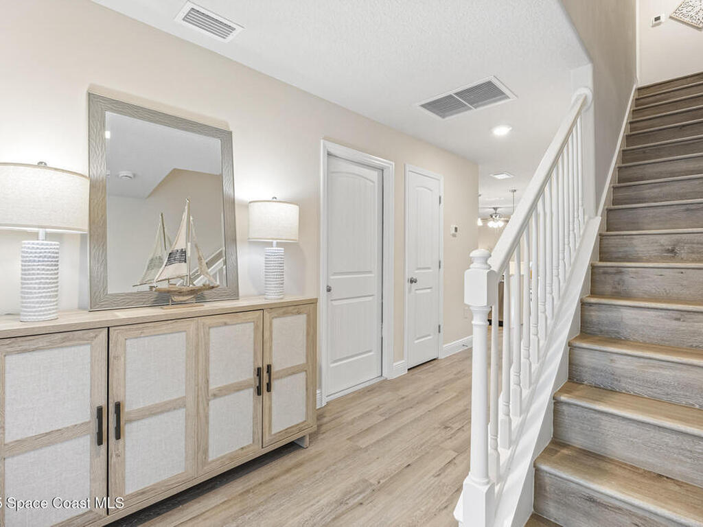 228 Hidden Woods Place, Melbourne, FL 32901