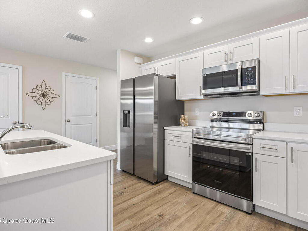 228 Hidden Woods Place, Melbourne, FL 32901