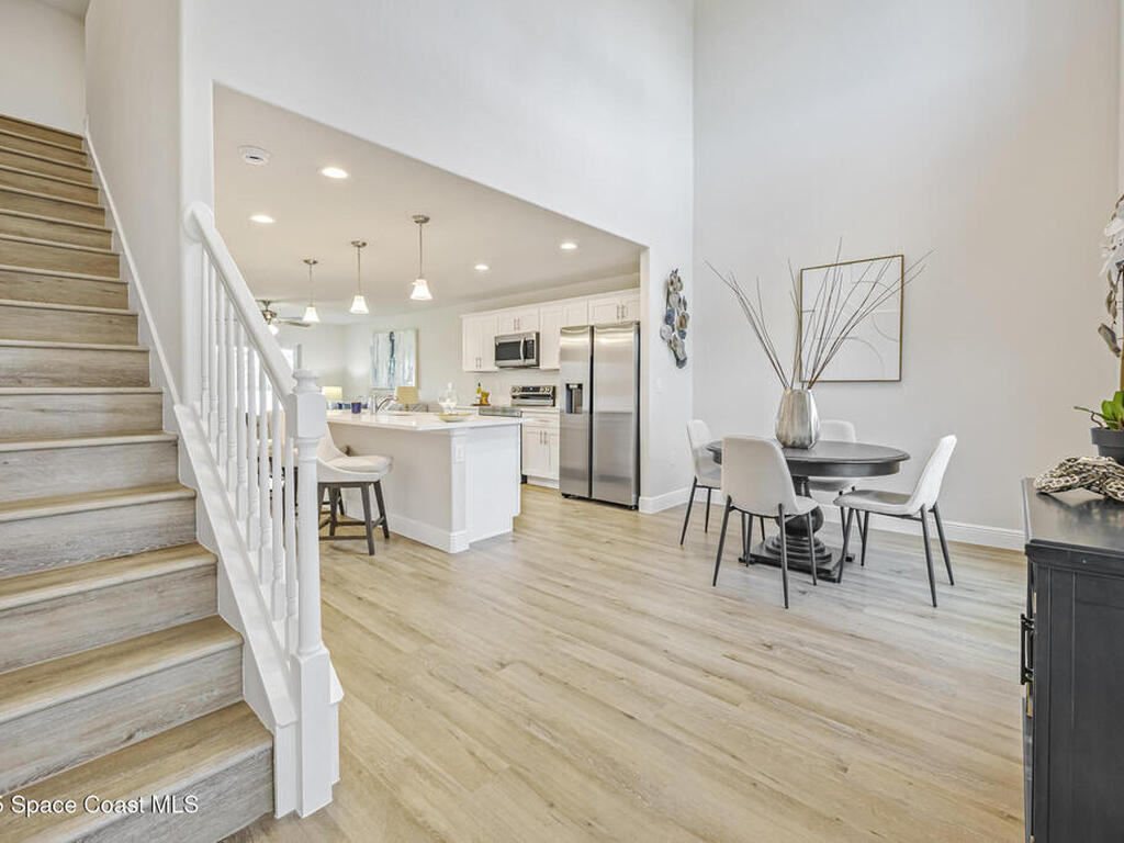 208 Hidden Woods Place, Melbourne, FL 32901